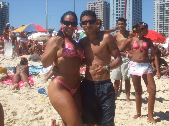 Eu hades na praia de ipanema com a mulher melancia ! 1010