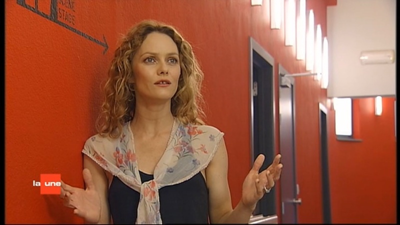 [vidéo] Vanessa Paradis : J.T. (RTBF - 26/06/2010) Vaness10