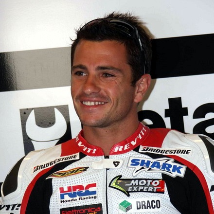 Randy De Puniet chez Ducati en 2011 Revit-11