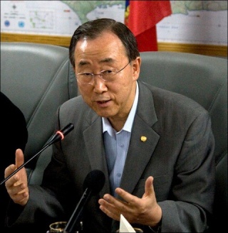 Ban Ki-moon call for a total rebuilding in Haiti Bankim10