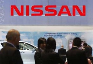 Nissan recalls 540,000 trucks and minivans Nissan10