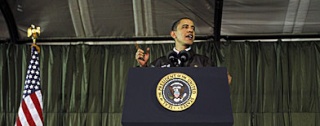 Obama slips into Afghanistan to voice US resolve Obama-10