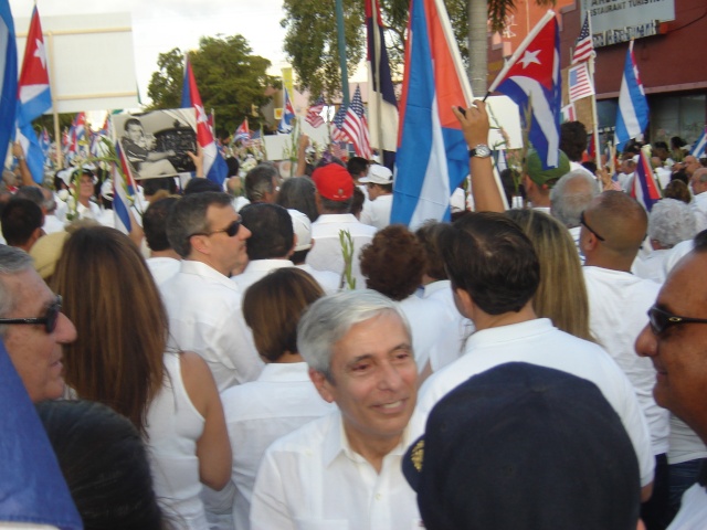 MARCHA POR LAS DAMAS DE BLANCO MIAMI MARZO 25 DEL 2010 Marcha39