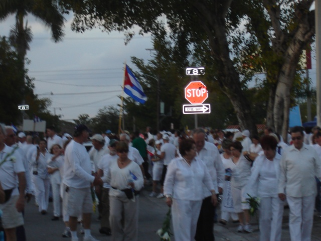 MARCHA POR LAS DAMAS DE BLANCO MIAMI MARZO 25 DEL 2010 Marcha48