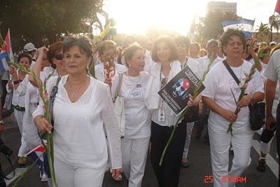 MARCHA POR LAS DAMAS DE BLANCO MIAMI MARZO 25 DEL 2010 Pictur14