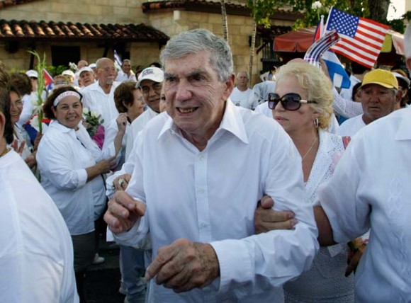 MARCHA POR LAS DAMAS DE BLANCO MIAMI MARZO 25 DEL 2010 Posada11