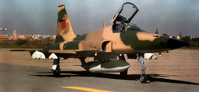 FRA: Photos F-5 marocains / Moroccan F-5  - Page 13 50612_10