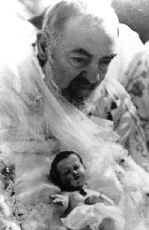 Padre Pio une pensee par jour pour le mois de decembre A_padr11