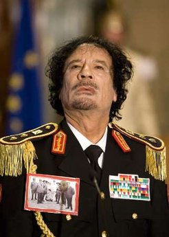 *** البوم صور لازياء للزعيم الليبي معمر القذافي*** 210