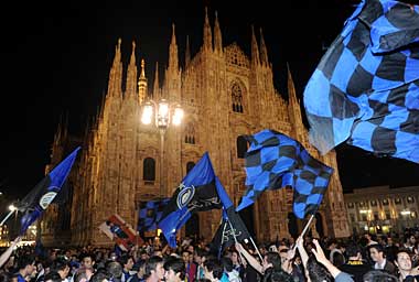 LA STORIA E' STATA FATTA: INTER CAMPIONE D'EUROPA - Pagina 3 Photog10