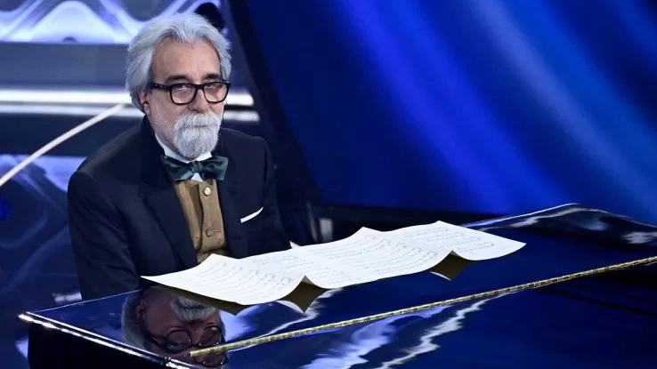 Beppe Vessicchio: L'Assenza al Festival di Sanremo 2024 Beppe-10