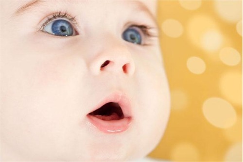 I neonati sanno fare ragionamenti complessi già a 9 mesi Neonat11