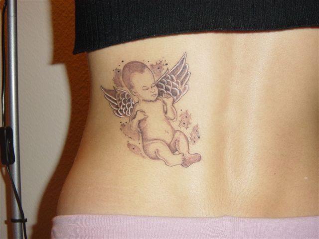 Besoin de de dessins pour tatouage en hommage à mes anges. Tatoua10