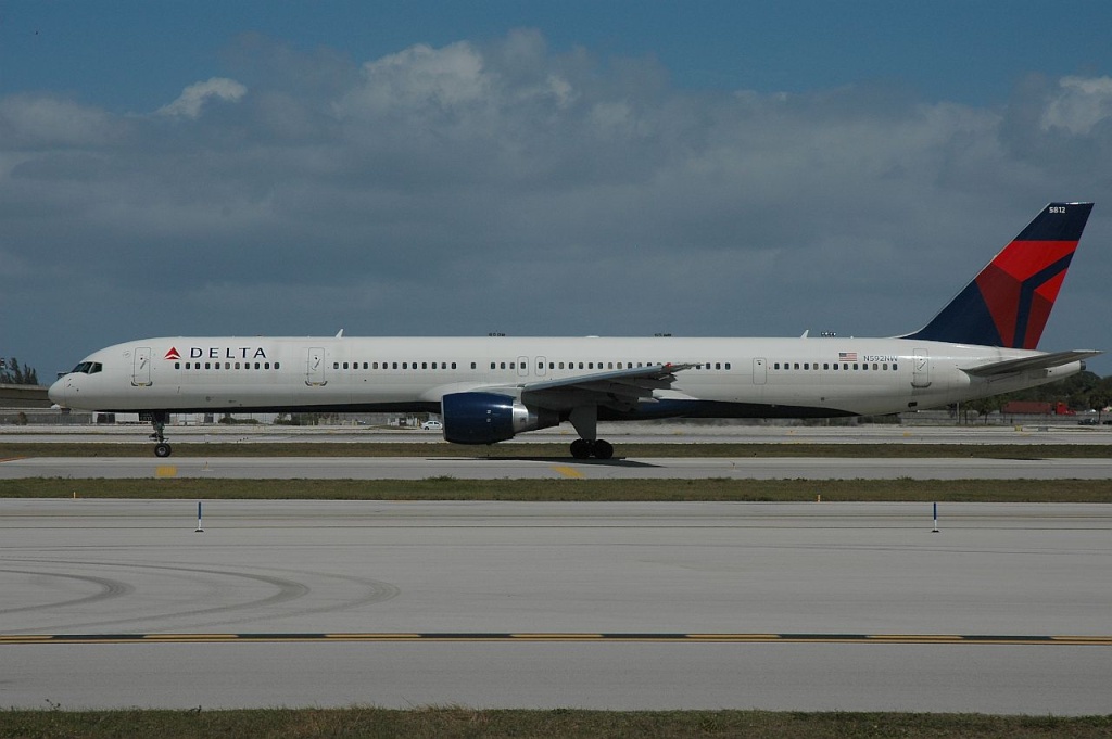 USA / Florida (MIA/FLL/OPF) 27.2.-8.3.2011 N592nw10