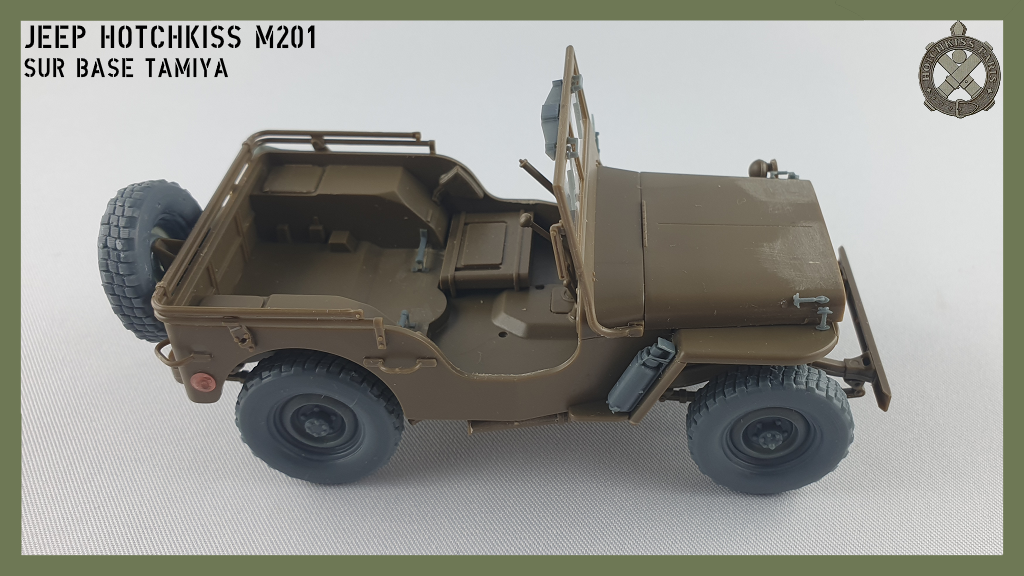 1/35 - Hotchkiss M201 avec radios (base Tamiya) M201-012