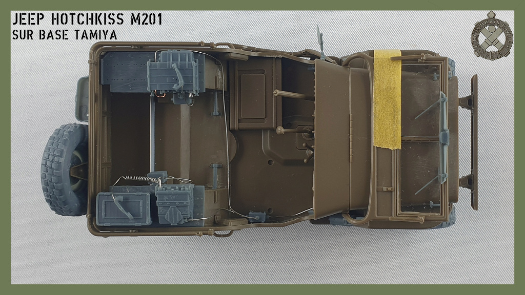 1/35 - Hotchkiss M201 avec radios (base Tamiya) M201-013