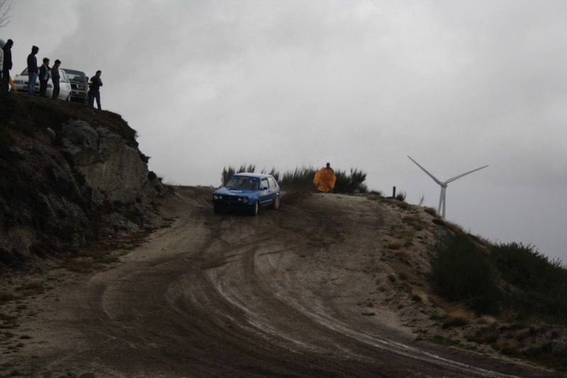 Golf GTI 1600 de rallye au Portugal Img_2211