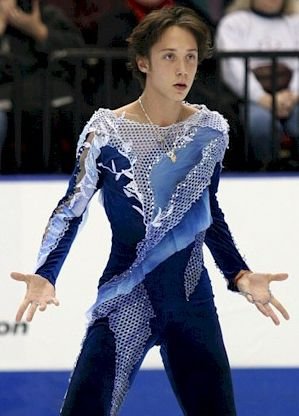 The worst dresses in figure skating history  - Page 2 Johnny10