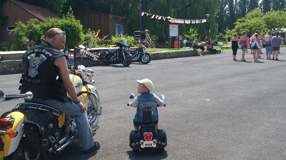 Biker et fier de l'être - Page 13 12696710