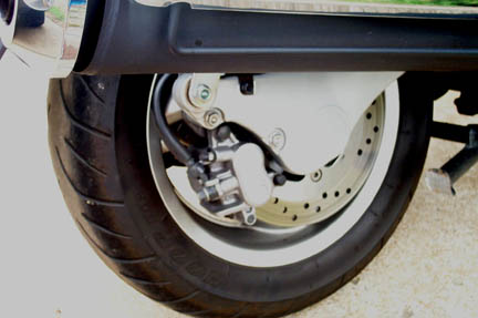 Rear Axle Nut Cover? Cover610