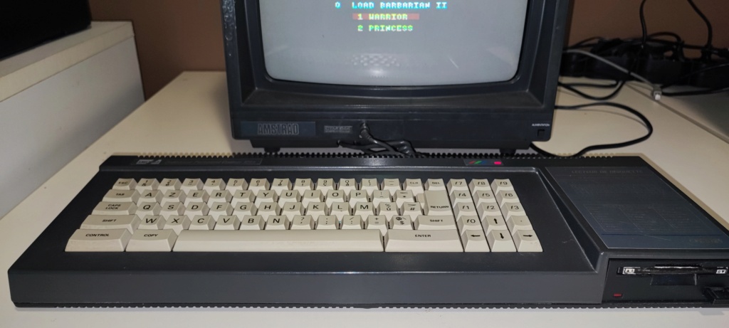 [VENDU] Amstrad CPC 6128 + écran + disquettes Amstra10