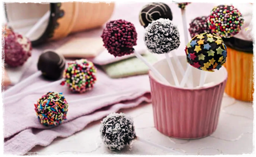 Cake pops da torte vecchie e muffin vecchi Cattu257