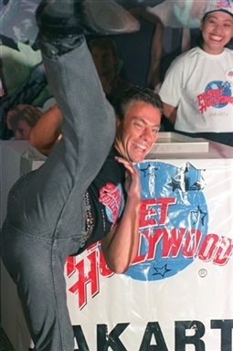 JCVD - Planet Hollywood. August14