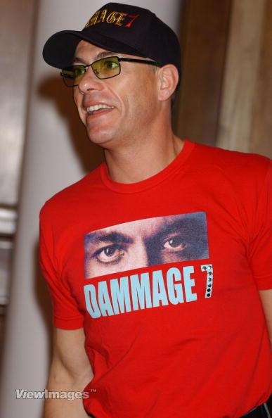 Van Damme - Dammage 7. Naamlo10
