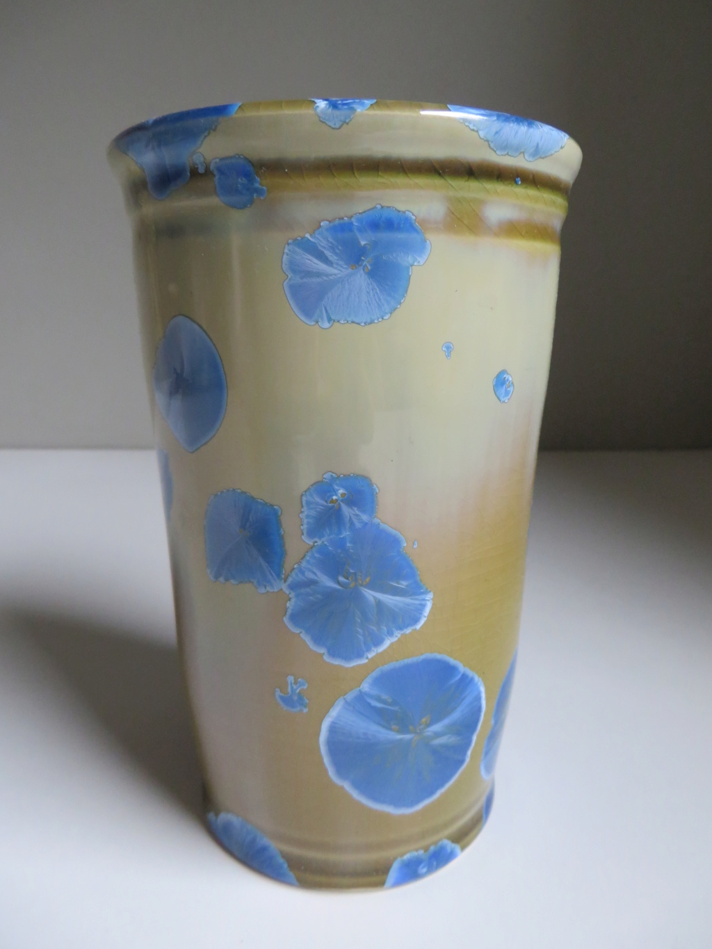 Crystalline glaze vase. Incised Nelson mark..... Img_1319