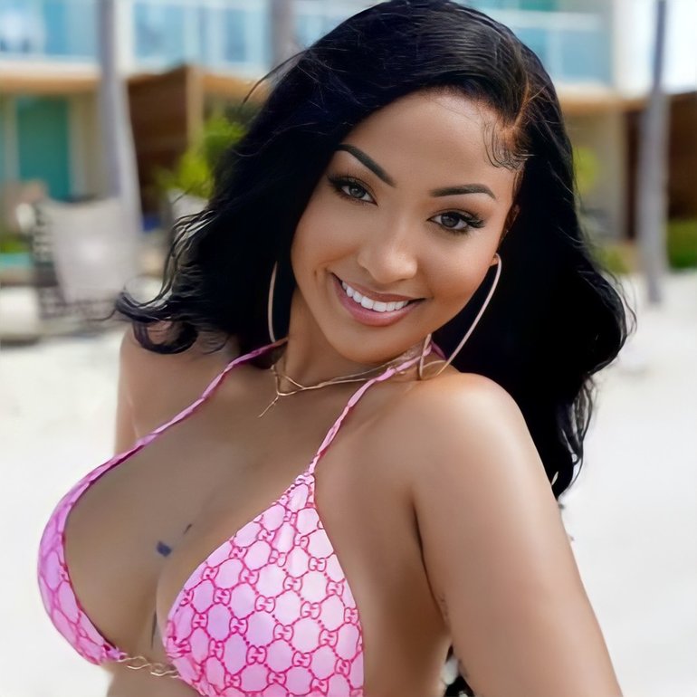 All night last night I discussed Shenseea many looks  with some friends best verdict 08fb3510