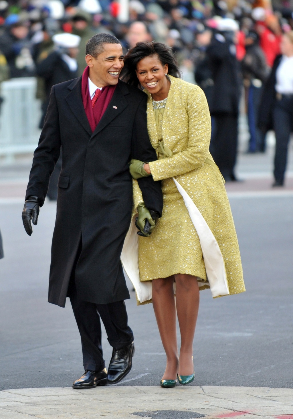 Michelle and Barack sweet PDA moments Gettyi12