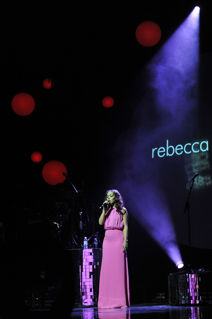 Rebecca Furgesson Stylish And Elegant Pink Gown Rebecc11