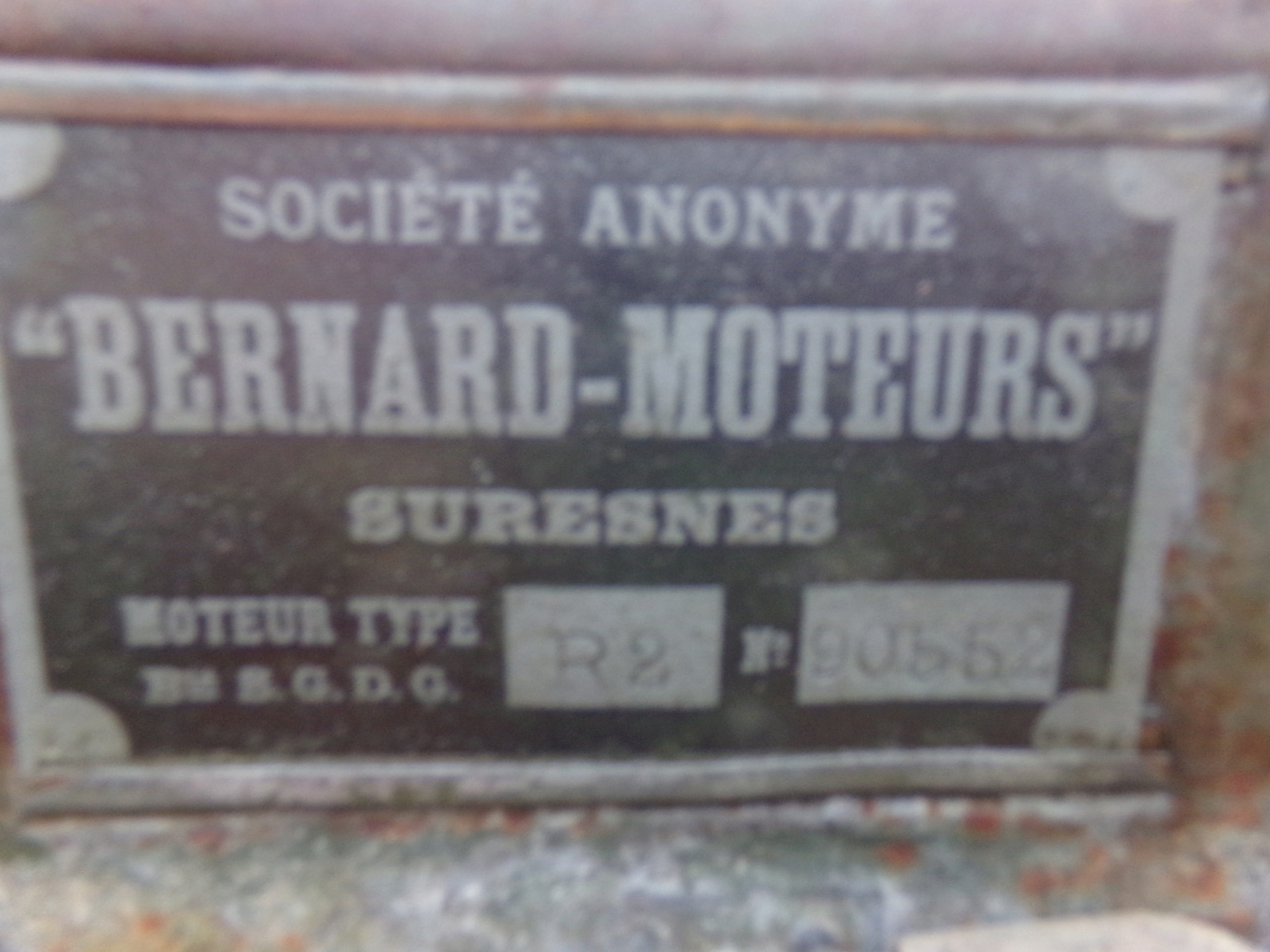 Avis de recherche de motorisation BERNARD MOTEURS - Page 24 109_0224