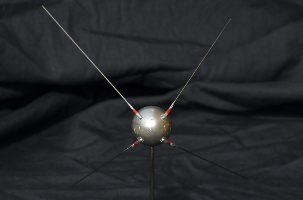 Sputnik-1 1/24 Red Iron Models - Page 2 Ae-spu10