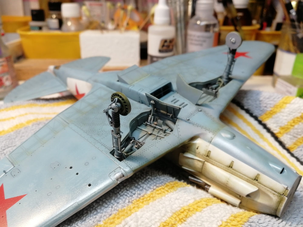 [Trumpeter] 1/32 - Duo de Mikoyan-Gourevitch MiG-3  (mig3) - Page 39 Cs_mig12