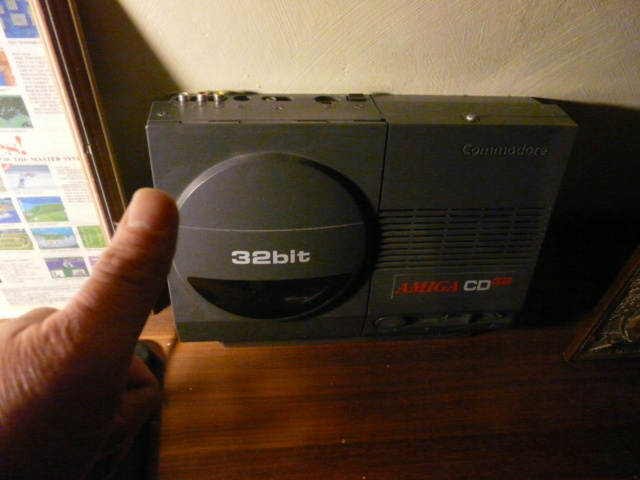 [VENDU] Amiga CD32 RGB + Competition Pro  P1790810