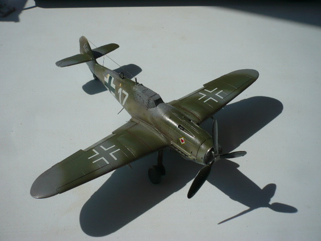 Messerschmitt BF-109 K4 Uffz Heinrich Munninger 10/JG-77  Fujimi 48e - Page 2 P1160678