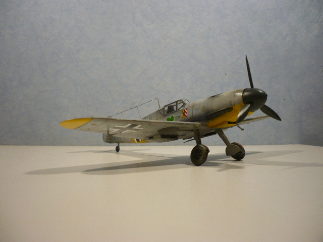 Mersseschmitt BF-109 F4 ICM 48e P1170077