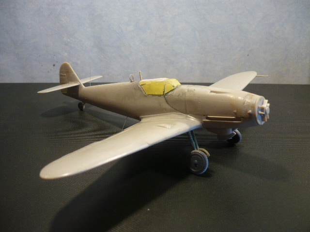 Messerschmitt BF 109 G 14/AS Olt Ernst Schefeule Fujimi 1/48e P1170418
