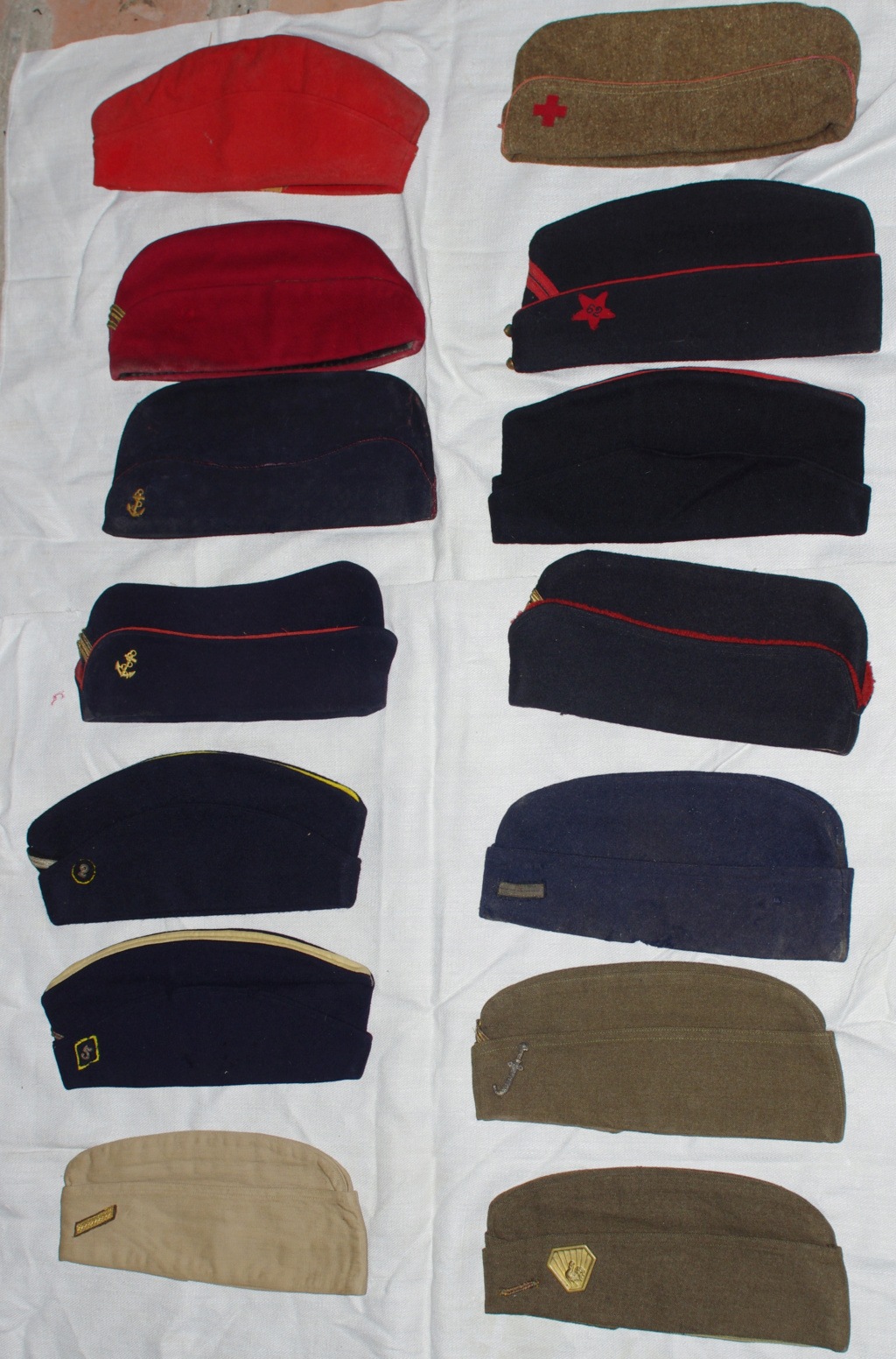 Les bonnets de police - Page 4 Ik5m6814