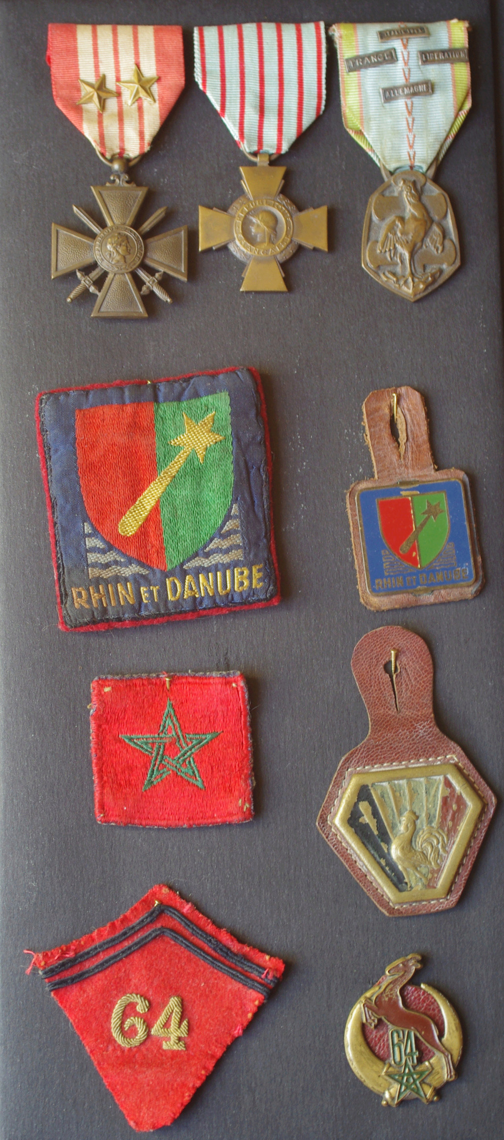 Question : l’artillerie d’Afrique, insignes d’artillerie ou croissant ? Lot_6415