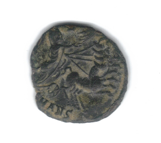 AE4 de consagración de Constantino I. Constantino dirigiendo cuádriga a dcha. Antioch. 8523hr10