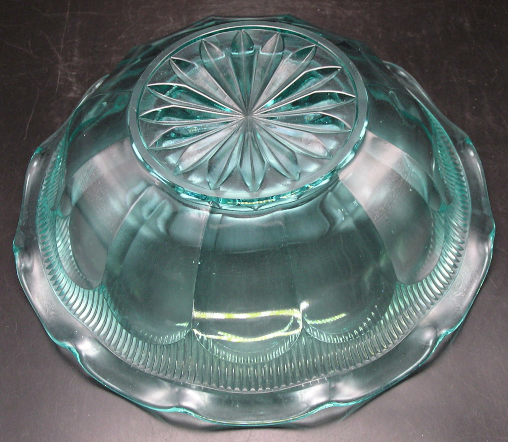 Teal Glass Bowl for ID Image314