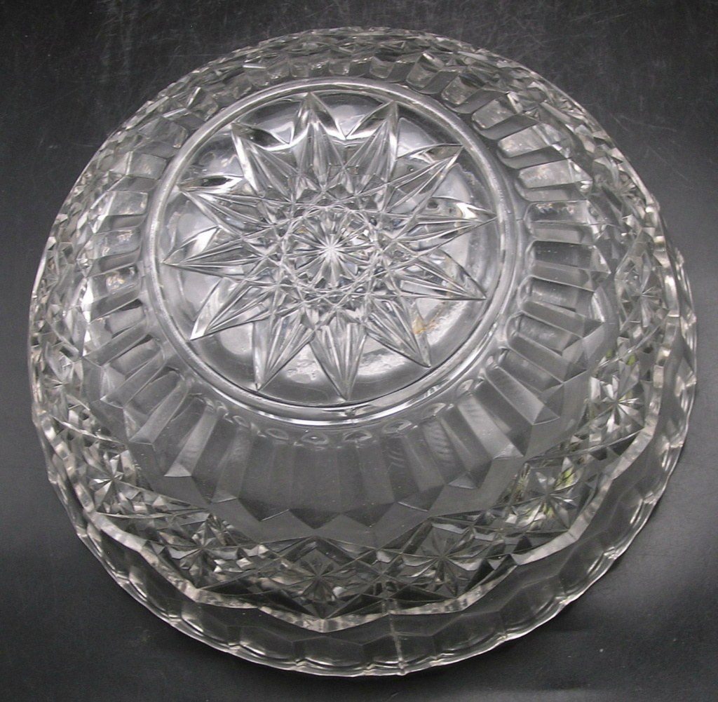 Pressed Clear Glass Bowl for ID Image319