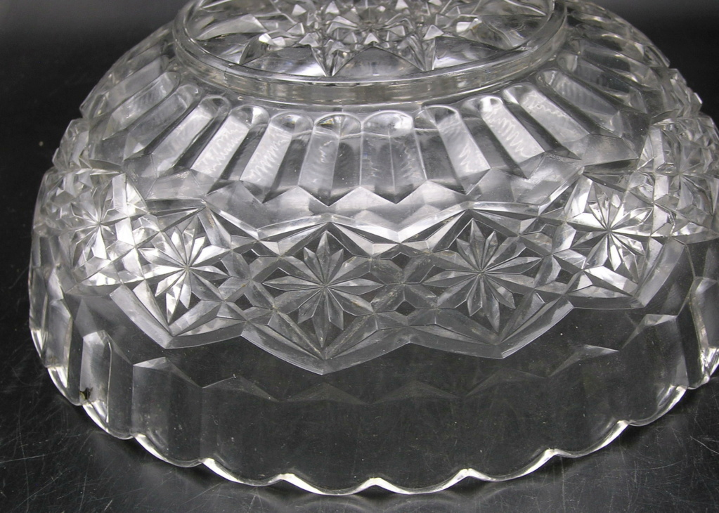 Pressed Clear Glass Bowl for ID Image320