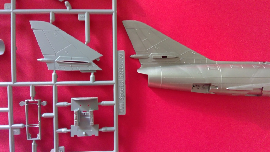 Comparatif DASSAULT SUPER MYSTERE B2 AIRFIX & AZUR FRROM au 72ème  Compar13