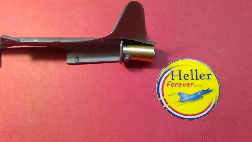 LOCKHEED F 94 B STARFIRE Réf 302 - Page 3 Hell1021