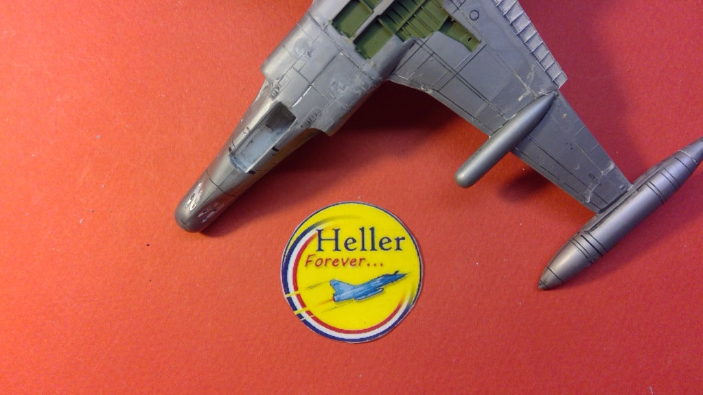 LOCKHEED F 94 B STARFIRE Réf 302 - Page 18 Hell2724