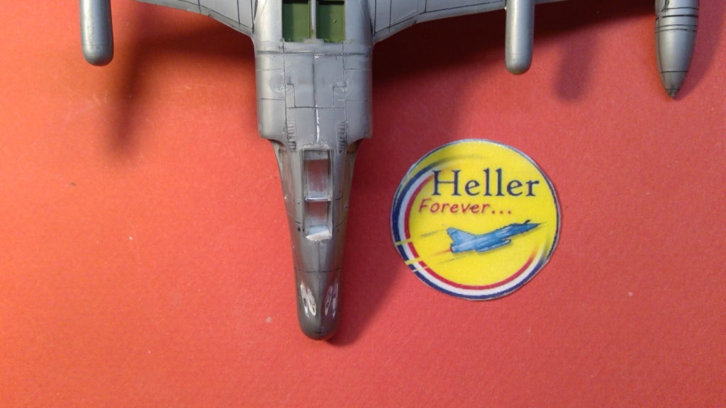 LOCKHEED F 94 B STARFIRE Réf 302 - Page 18 Hell2765