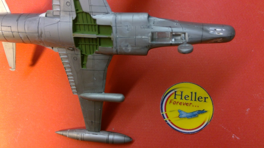 LOCKHEED F 94 B STARFIRE Réf 302 - Page 18 Hell2768